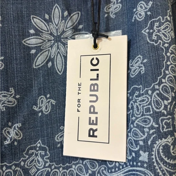 For The Republic Indigo Paisley Top - Picture 5 of 7